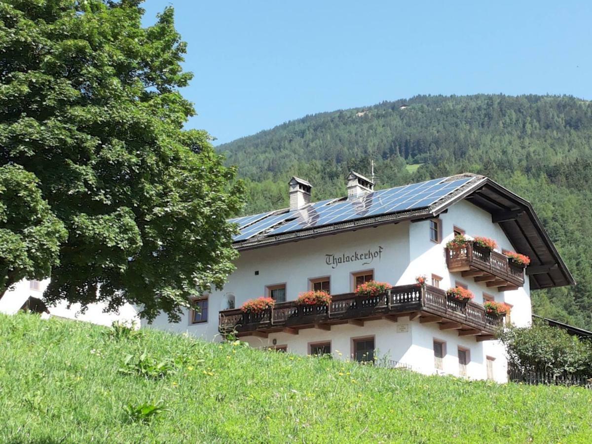 Gruppenhaus Thalackerhof Brunico Bagian luar foto